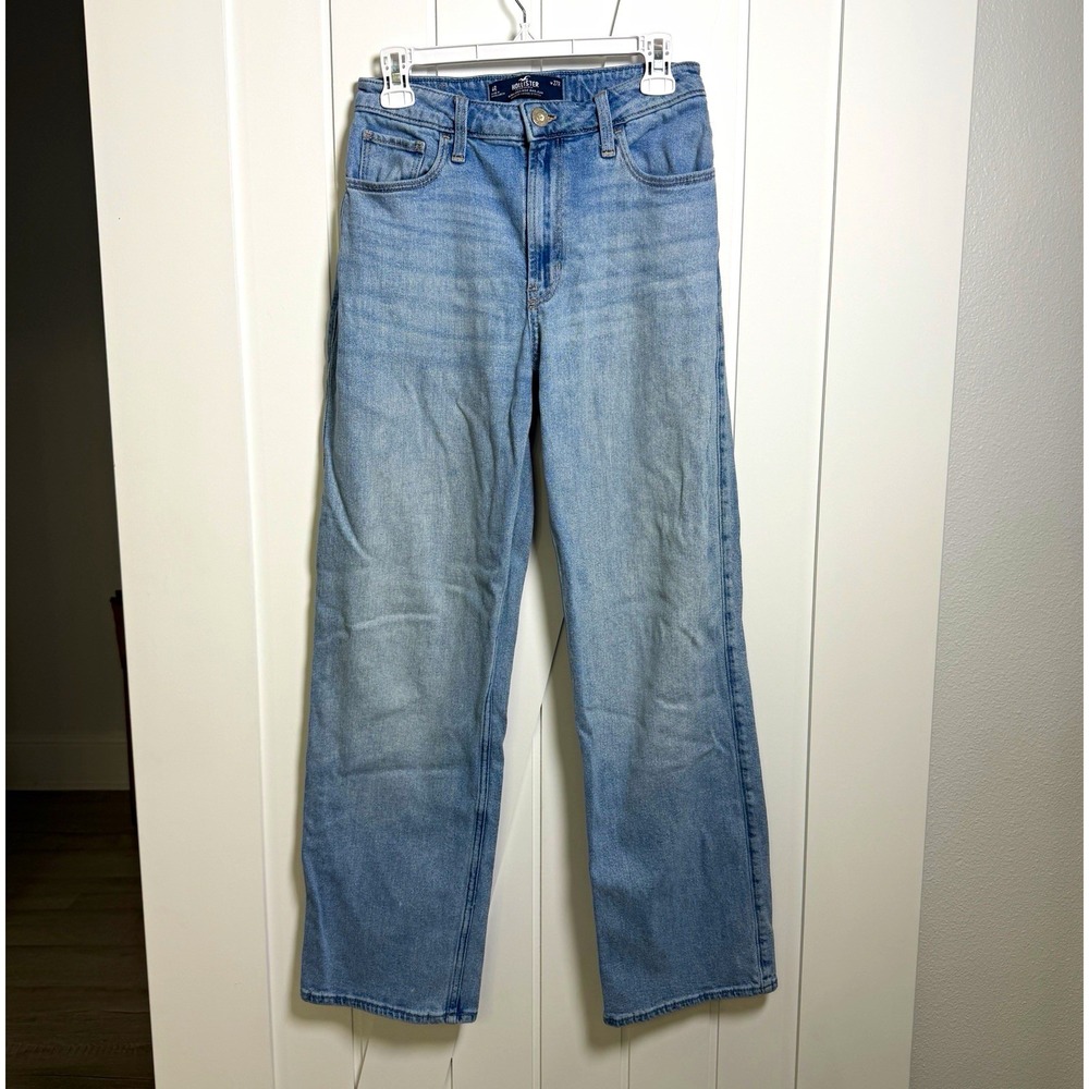 Hollister Women's Ultra High-Rise Dad Jeans Light Wash Blue Denim 4R W27R